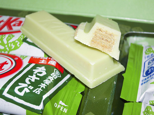 Combini Lovers: Kit Kat de Wasabi