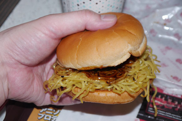 La "Ramen Burger de "Lotteria" no gusta